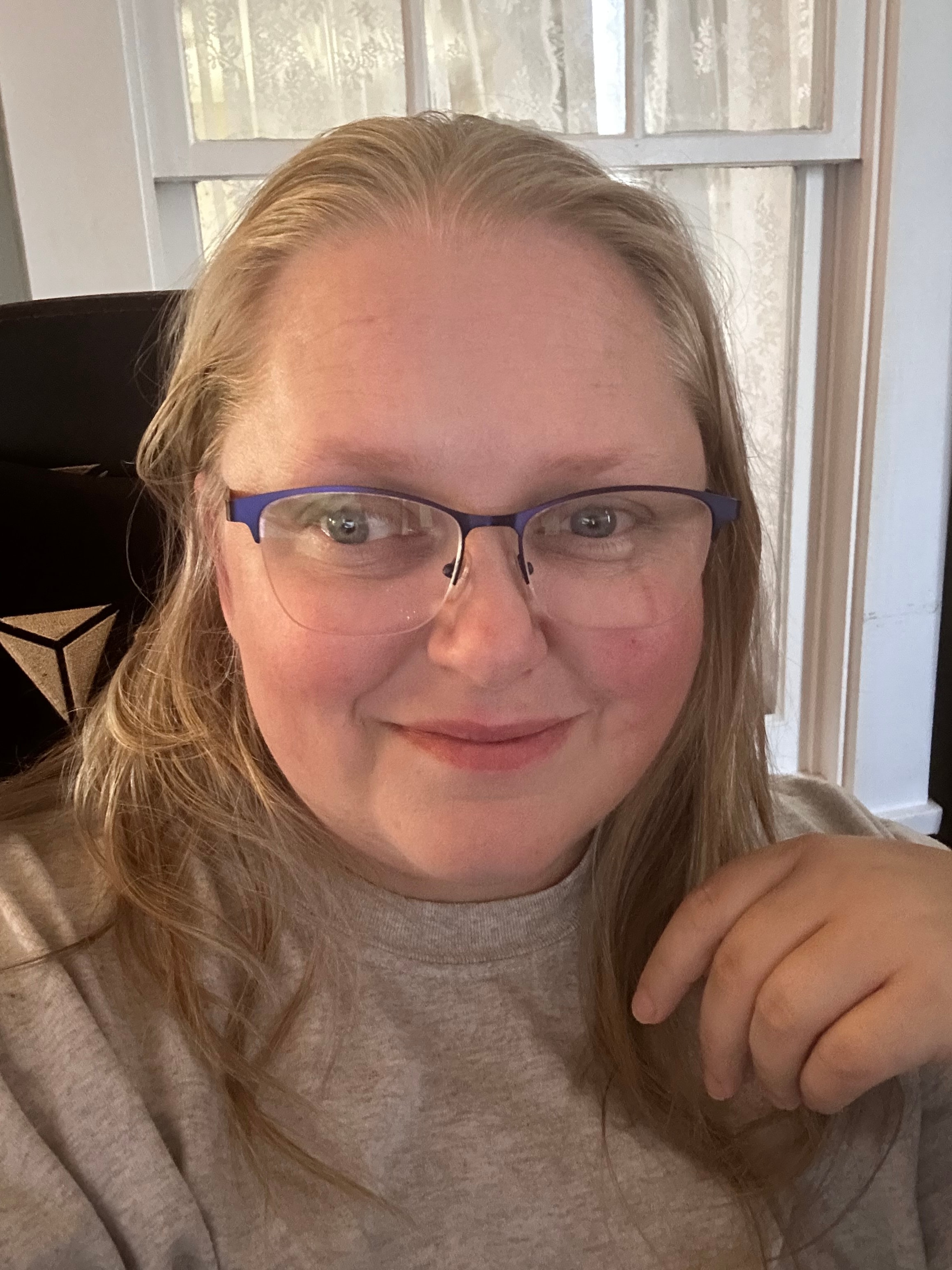 Julie McLin, Silent Quill participating author